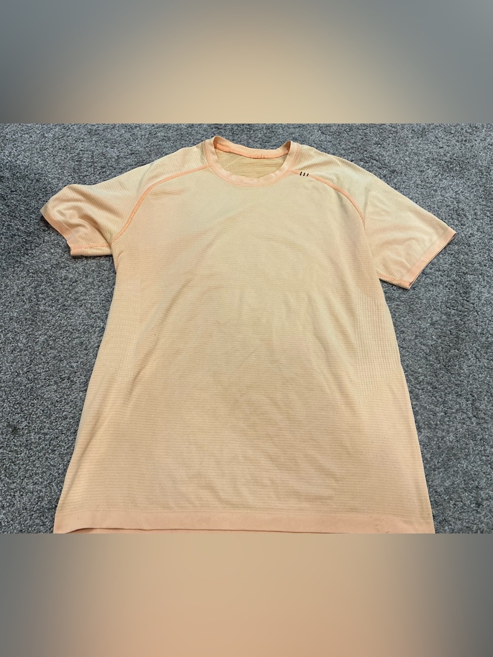 lululemon athletica Men's Peach Short-Sleeve Performance Tee